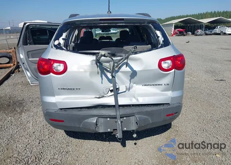 2010 Chevrolet Traverse Ls из США, поврежденный, VIN 1GNLVEED7AS104912